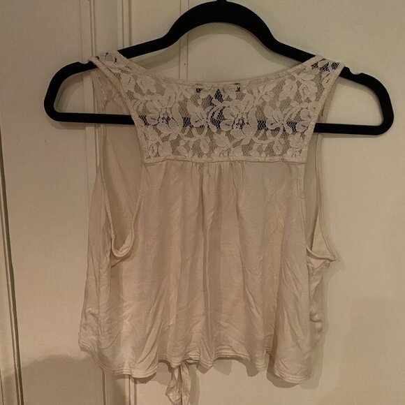 White Forever 21 Crop Top - Picture 2 of 3
